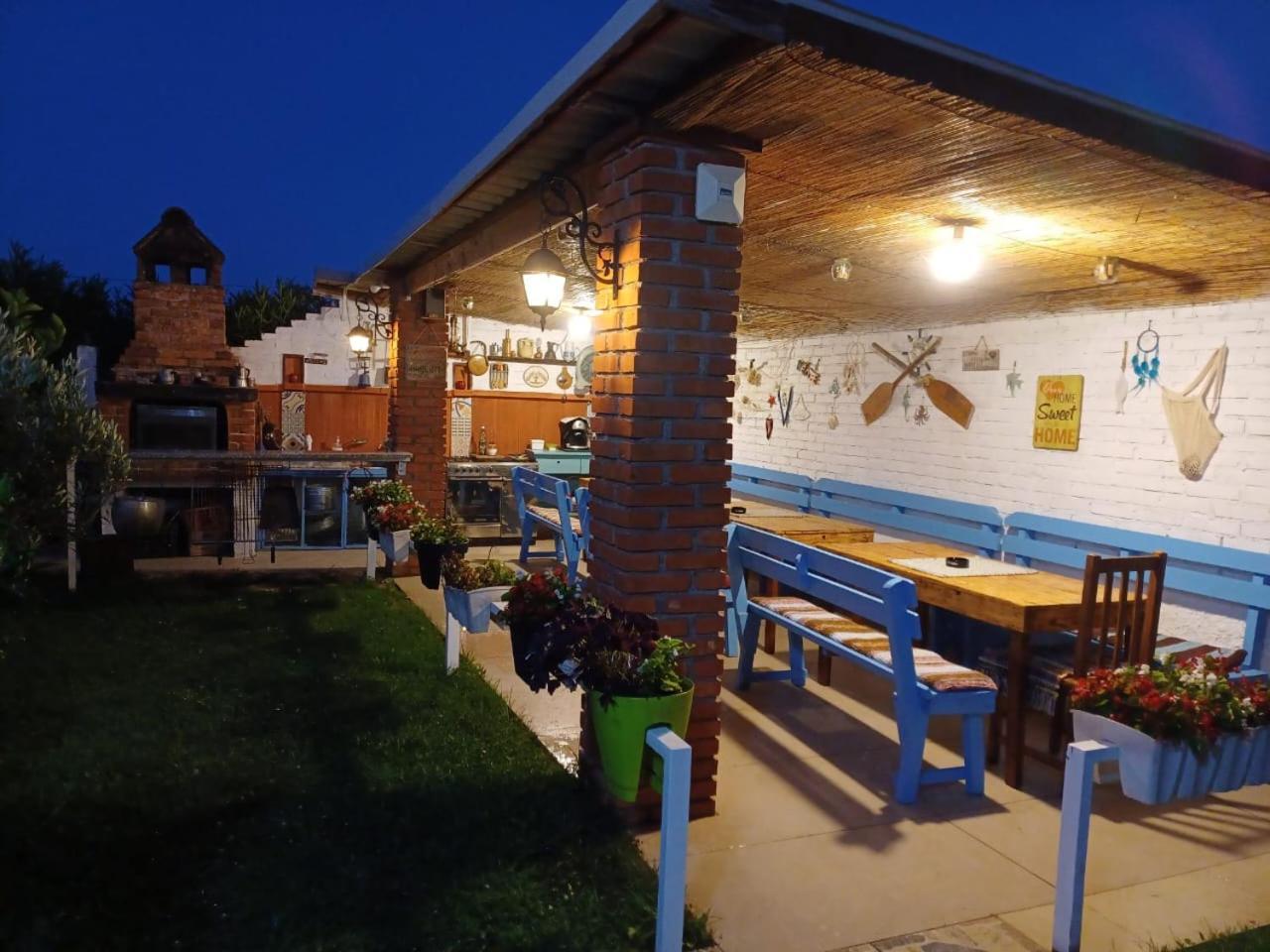 Vila Jone Golem  Buitenkant foto